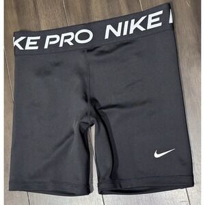Youth Girls Nike Pro Shorts Sizre L Black